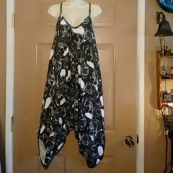 Urban Diva Other - URBAN DIVA SKULL/ROSES DRESS ROMPER -ONE SIZE-CUTE